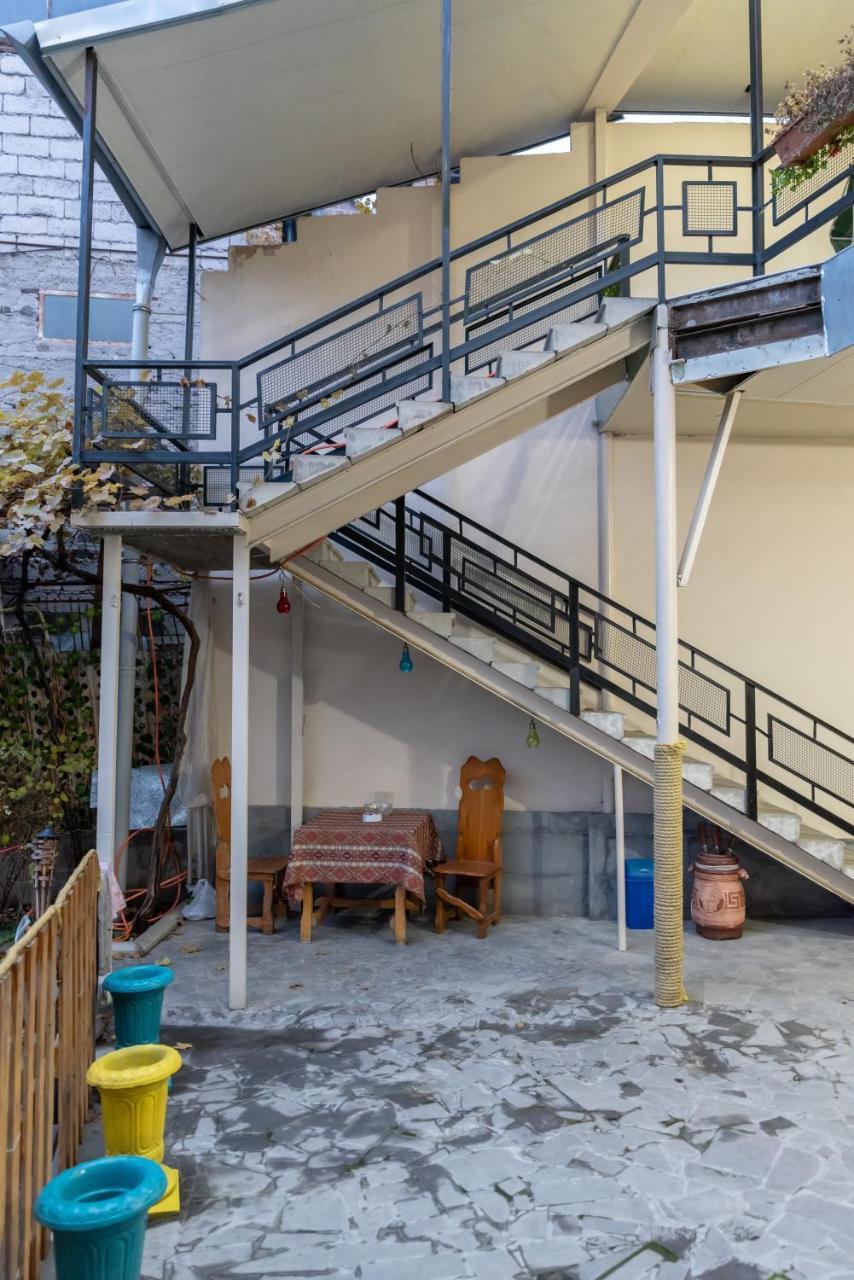 Arteast Hostel Erevan Exterior foto